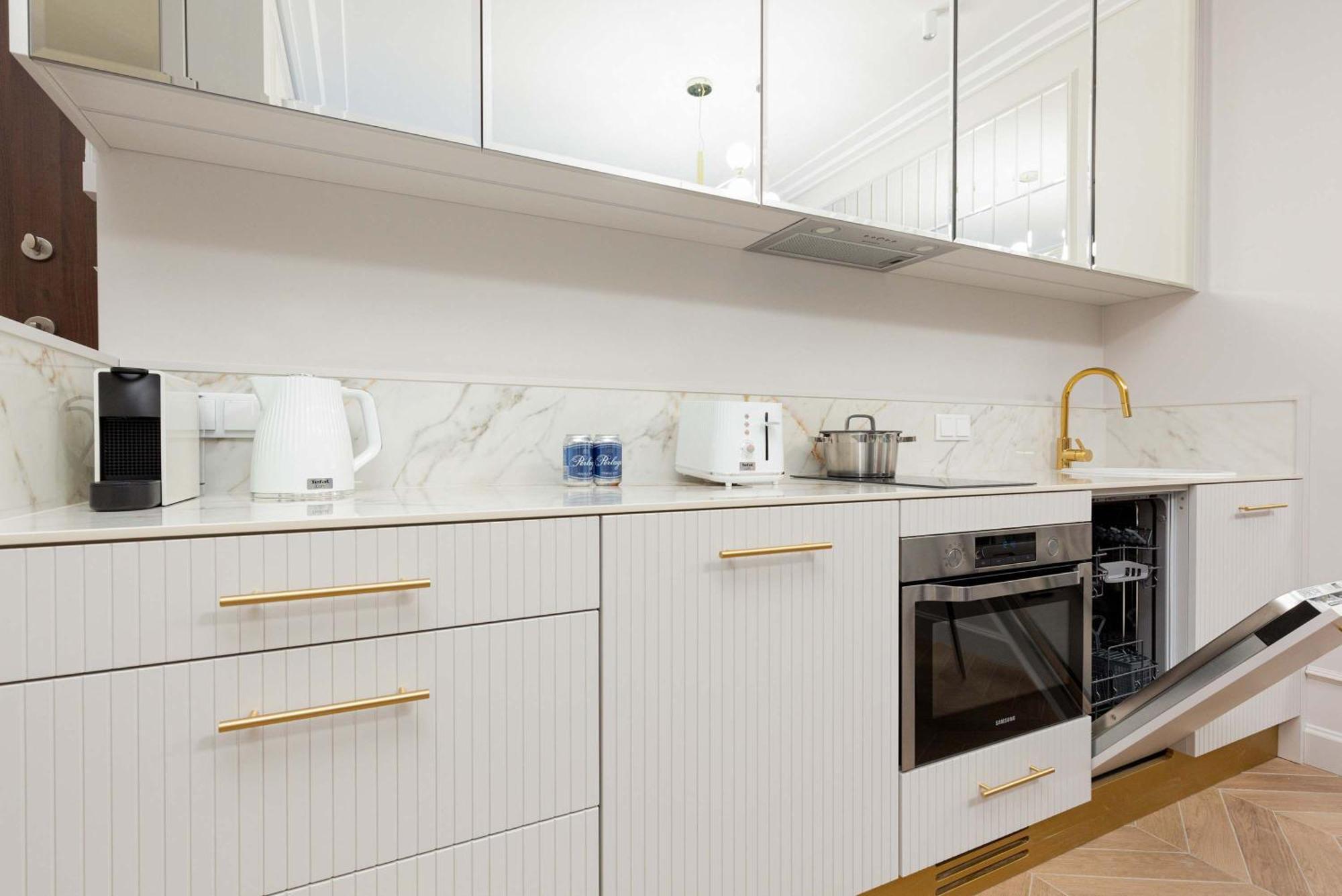Lux Center Mennica By Renters Prestige Warsaw