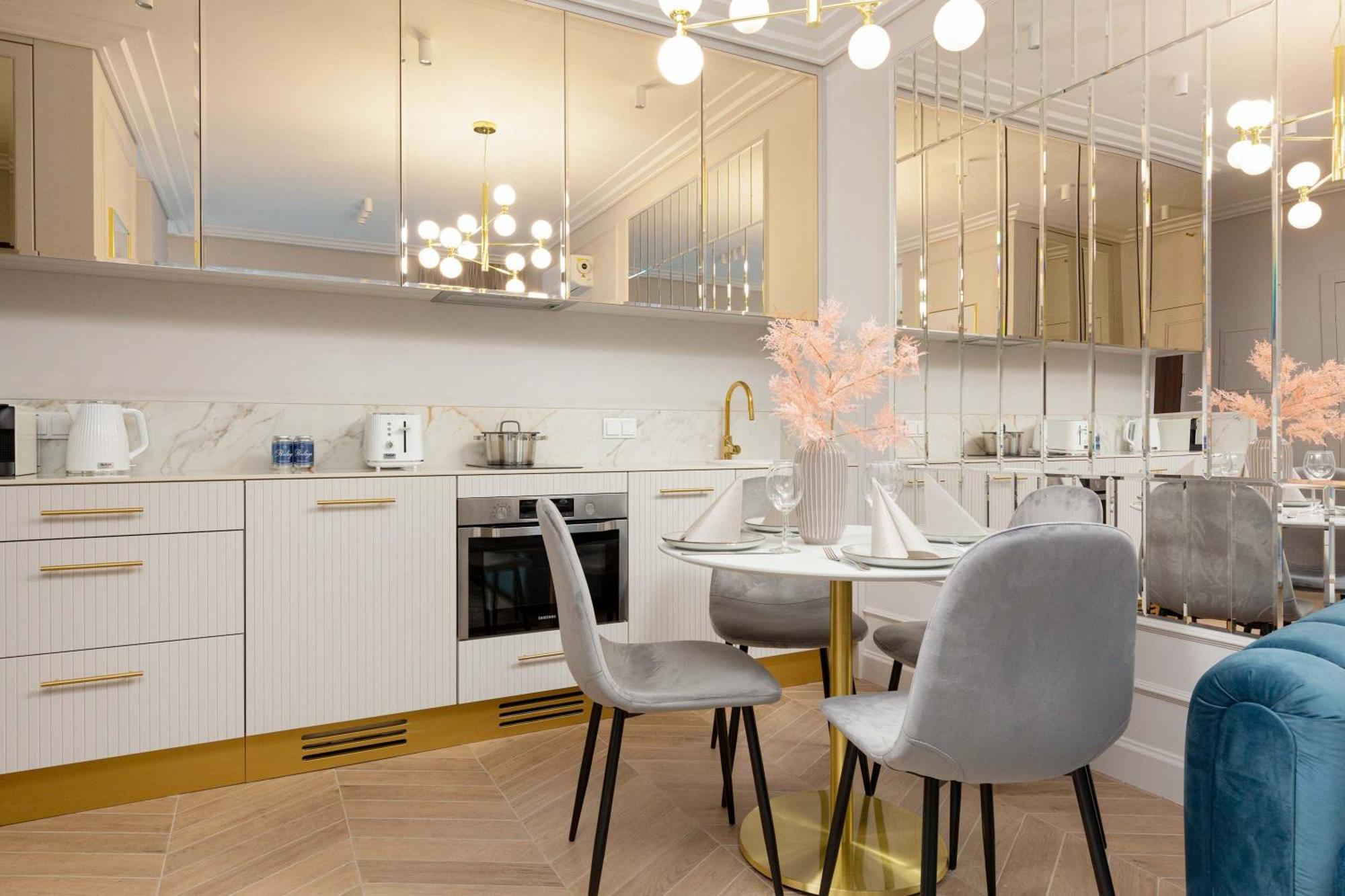 Apartment Lux Center Mennica By Renters Prestige *