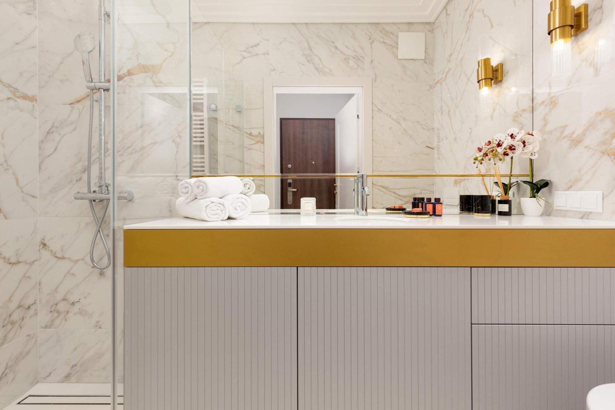 Lux Center Mennica By Renters Prestige * Warsaw