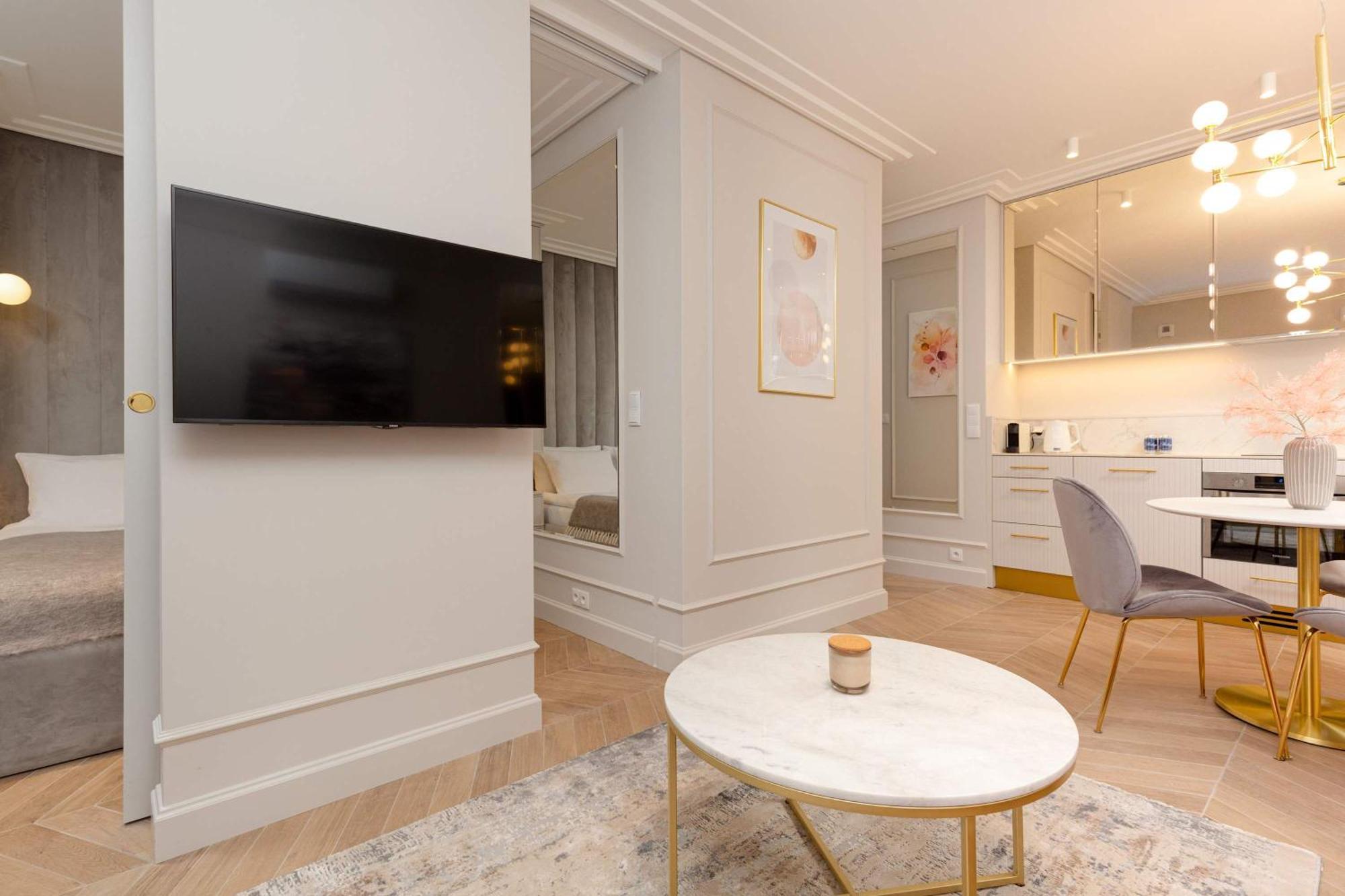 Lux Center Mennica By Renters Prestige Warsaw